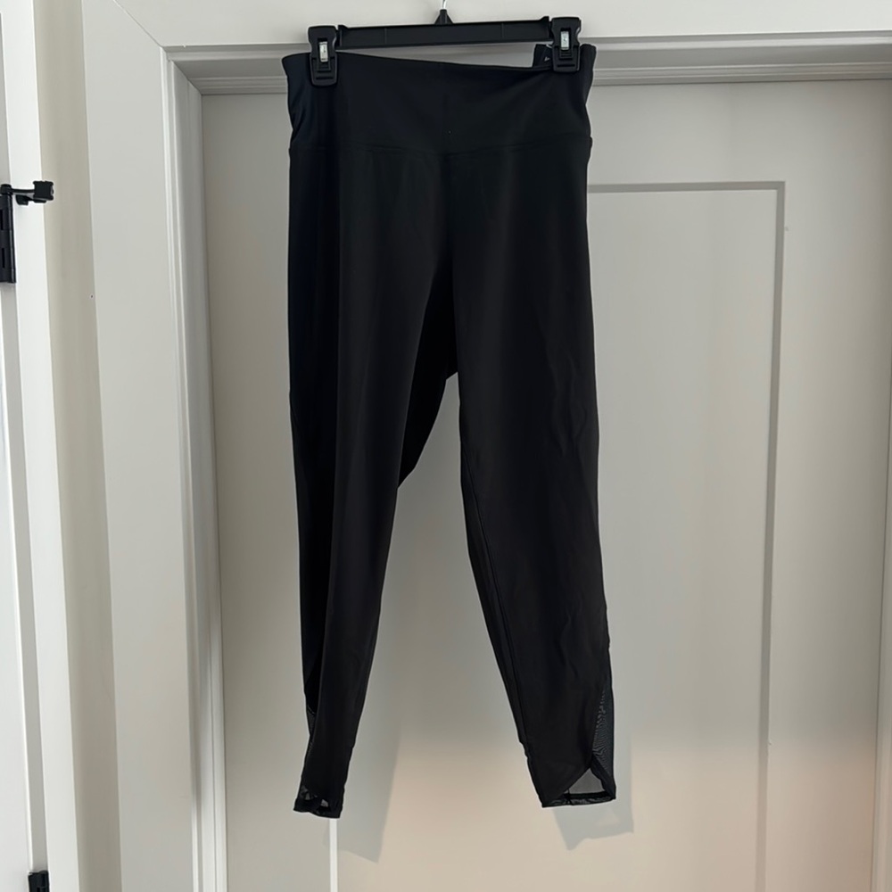NWT DSG Sleek Black Leggings with Tapered Fit and Elastic Waistband Size: XXL